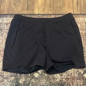 Lululemon XL Black Shorts 6"